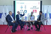 «آقای خبرنگار» با «زندگی با خبر» به نمایشگاه آمد