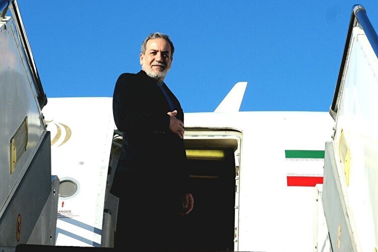 وزیر امور خارجه عازم مسقط شد
