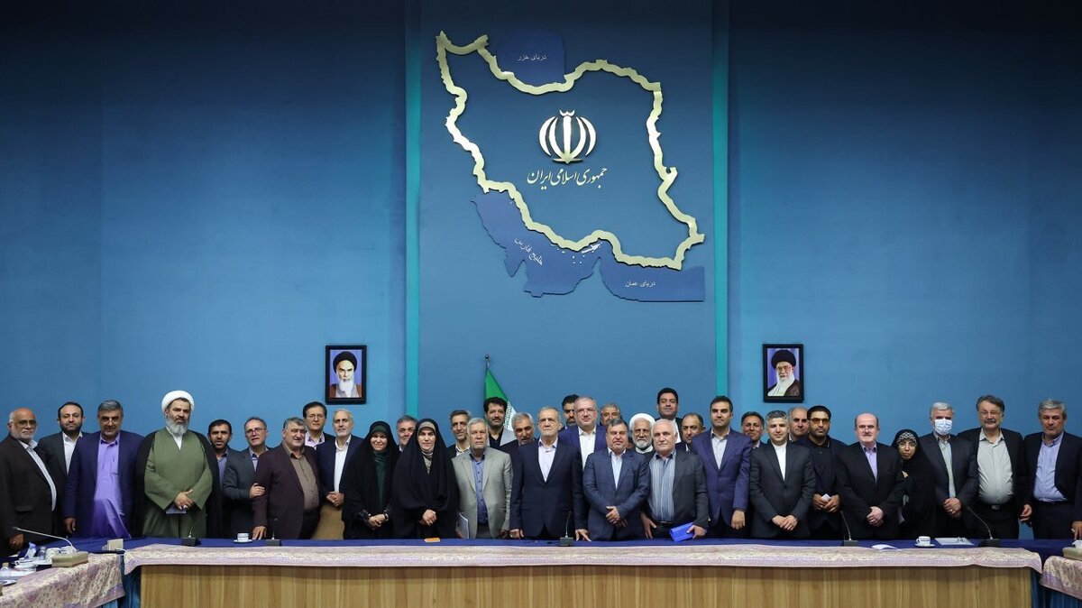 پزشکیان: در مذاکرات از اصول خود عقب‌نشینی نمی‌کنیم و در عین حال تنش‌ هم نمی‌خواهیم