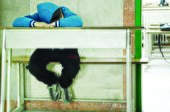 برق از سر مدارس پرید!