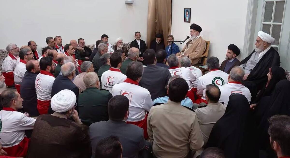 بیانات رهبر انقلاب اسلامی در دیدار اعضای ستاد برگزاری کنگره ملی شهدای امدادگر که دو روز پیش یعنی روز دوشنبه ۲۲ اردیبهشت ۱۴۰۴ برگزار شد، عصر امروز در محل برگزاری این همایش منتشر شد.