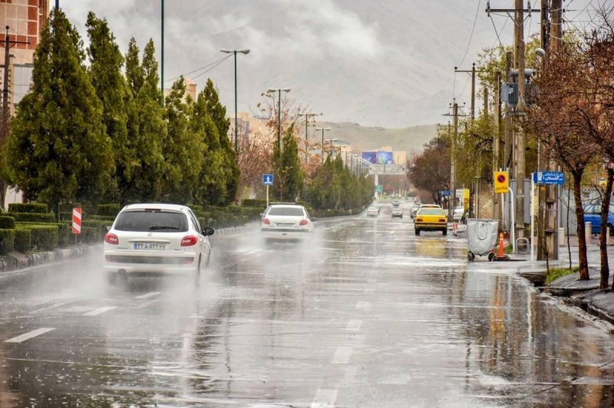 رگبار باران و رعد و برق در ۱۰ استان | کاهش دما در نوار شمال شرقی کشور