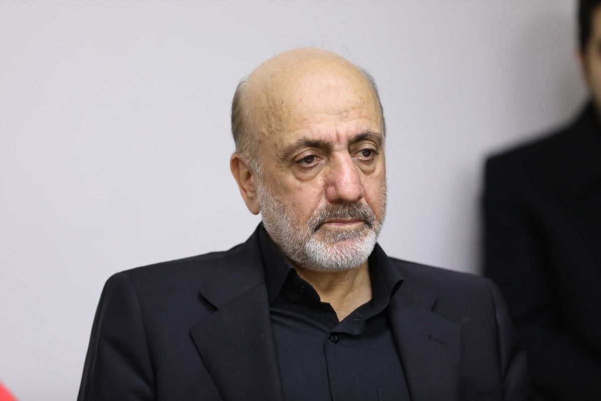 ببینید | روایت حضور ۱۹ ساعته آیت‌ الله خامنه‌‌ ای در جمع امدادگران خط مقدم