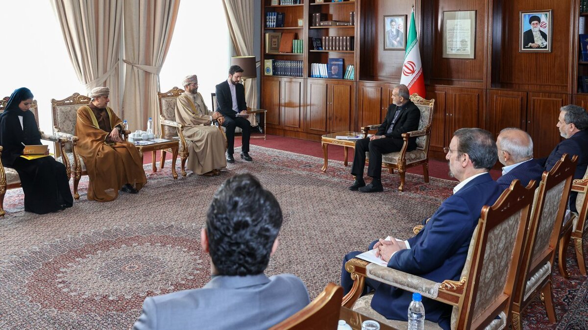 رئیس جمهور با تمجید از سطح بسیار مطلوب روابط دوجانبه و همچنین نقش خیرخواهانه، متعهدانه و سازنده دولت عمان در میزبانی از مذاکرات غیرمستقیم ایران و آمریکا گفت: امیدواریم با تلاش‌ها و نیت‌های خالصانه و صادقانه سلطان هیثم بن طارق، این گفت‌وگوها به توافقی عادلانه و تضمین‌کننده ثبات پایدار در منطقه بینجامد.