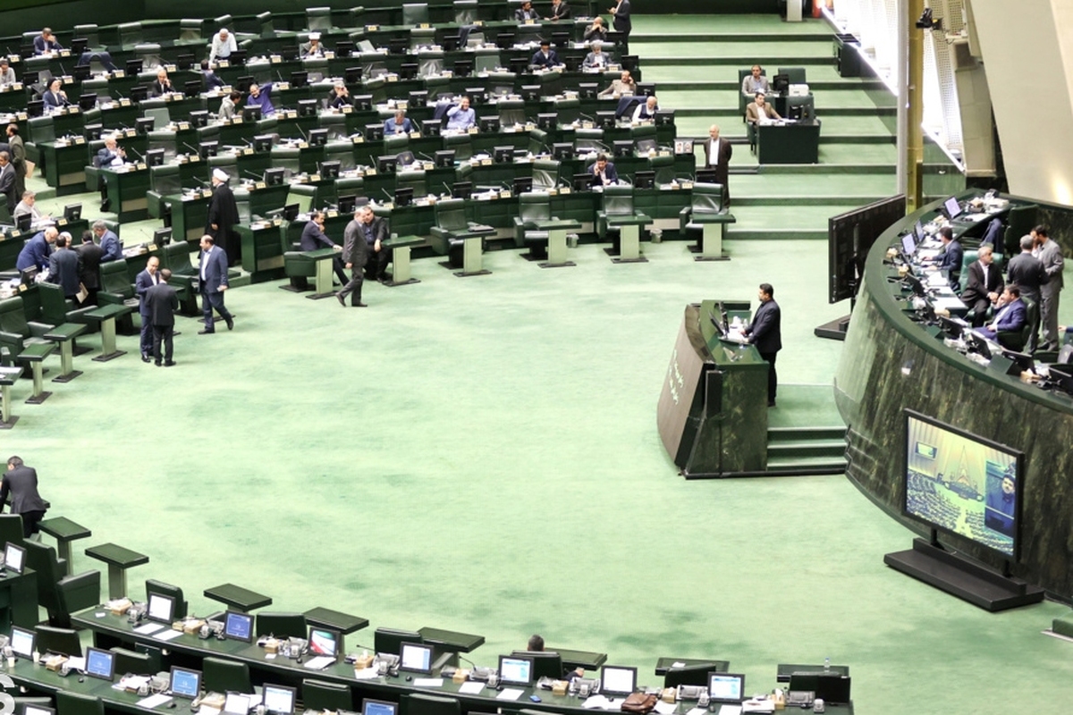 نمایندگان مجلس شورای اسلامی در بیانیه‌ای ضمن محکومیت قاطع اقدام پارلمان بریتانیا برای تروریستی نامیدن سپاه پاسداران، آن را نقض بدیهی اصول روابط بین‌الملل دانستند که با واکنش قانونی و متقابل ایران مواجه خواهد شد.