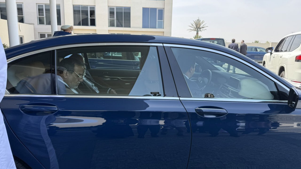 عزیمت هیأت کارشناسی و دیپلماتیک ایران به سمت محل گفتگوها در مسقط (خبر تکمیل می شود)