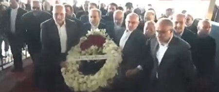 ببینید |  ادای احترام عراقچی به مزار شهید سیدحسن نصرالله