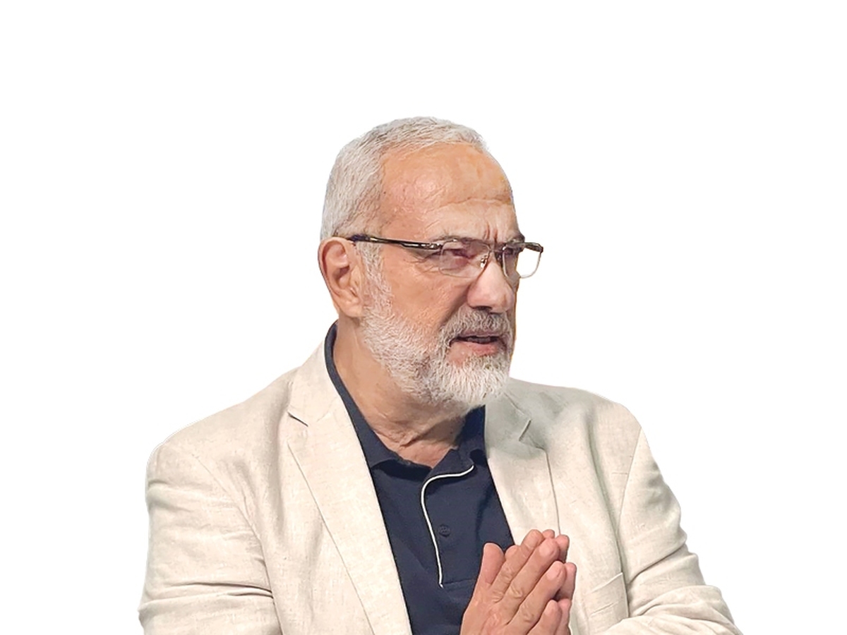 راه مقاومت را با ثبات‌قدم افزون‌تری دنبال می‌کنیم