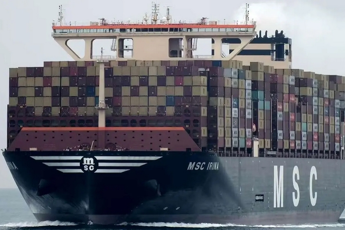 ببینید | هیولا روی آب