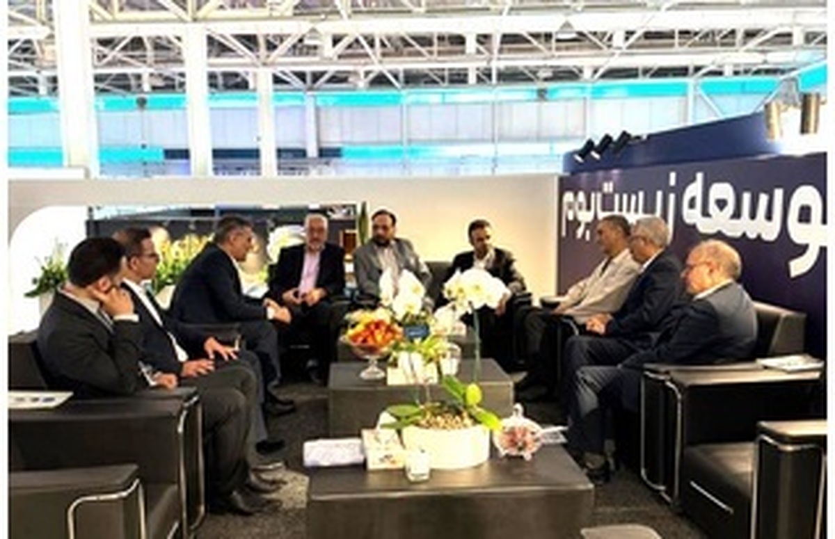 جلسه مشترک مدیرعامل بیمه آرمان و مدیرعامل شرکت فناوران خبره در راستای توسعه خدمات بیمه‌ای نوین