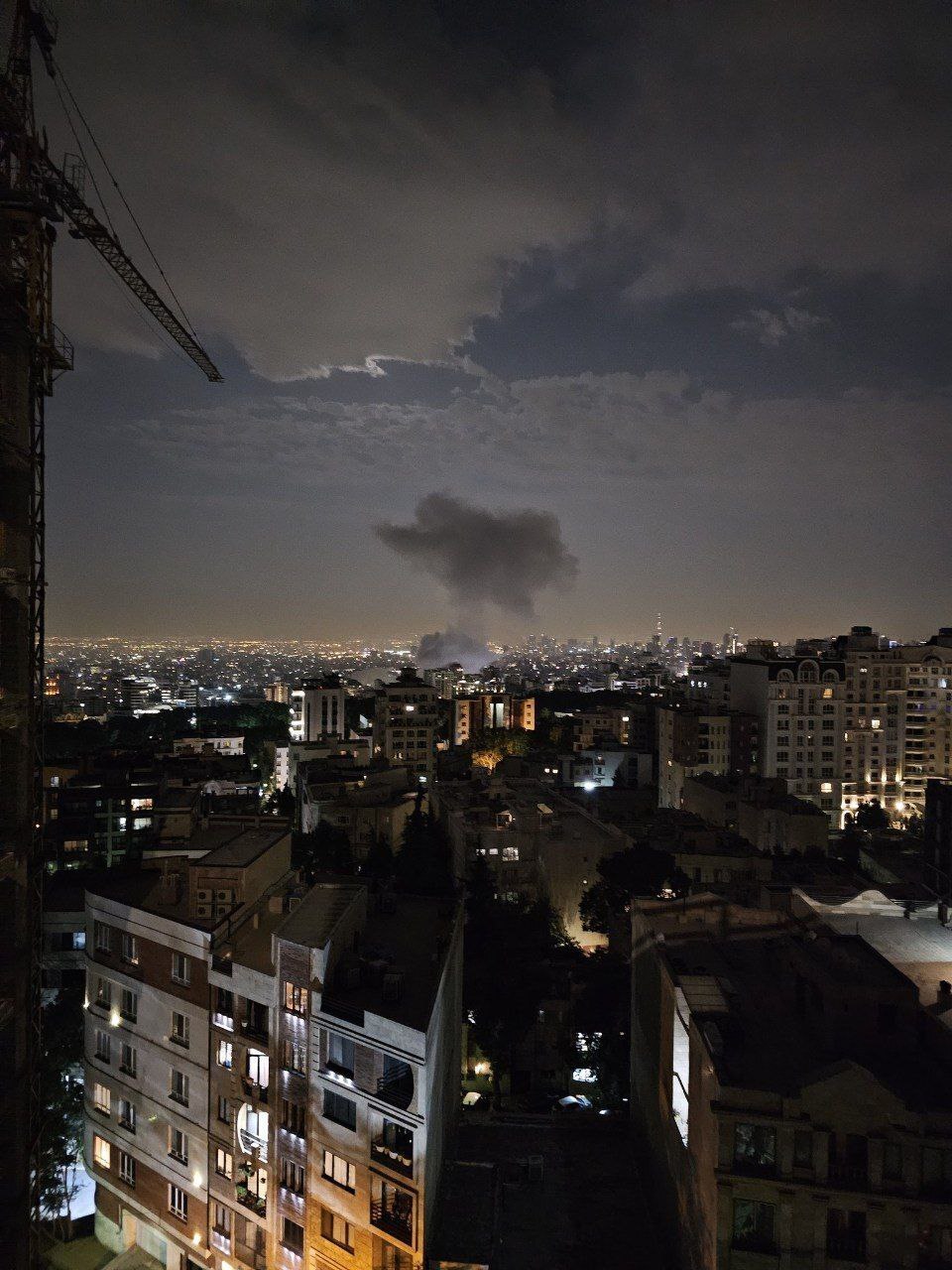 صدای انفجار در تهران - خبر تکمیل می شود