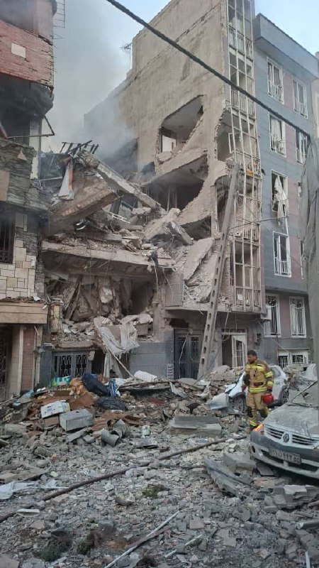 صدای انفجار در تهران | حمله صهیونیست ها به مناطقی در ایران | سردار سلامی به شهادت رسید (خبر تکمیل می شود)