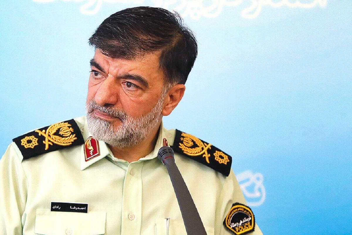 در این ویدئو سردار احمدرضا رادان درباره دستگیری تعدادی جاسوس اسراییلی در شهر کرج توضیحاتی ارائه داده است.