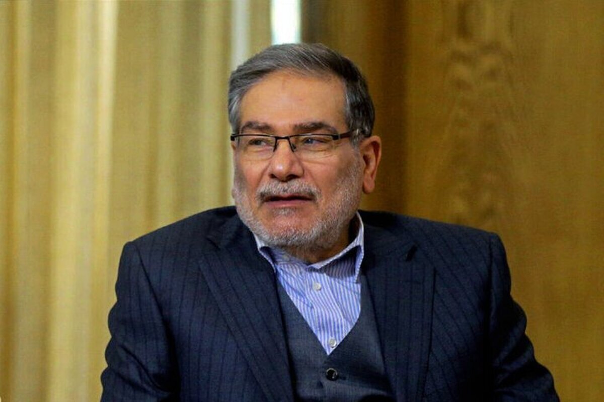 مشاور سیاسی رهبری انقلاب که در جریان حمله تروریستی بامداد ۲۳ خردادماه اسرائیل به شدت مجروح و به بیمارستان منتقل شد، همچنان تحت درمان قرار دارد.