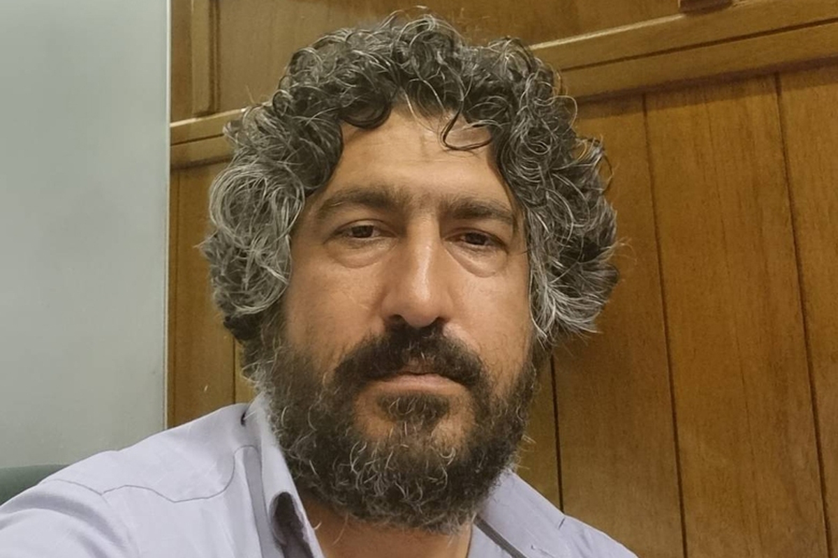 پای صدای حقیقت ایستاده‌ایم