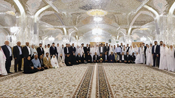 برگزاری جشن ازدواج کارکنان پالایشگاه ستاره خلیج فارس در حرم مطهر رضوی