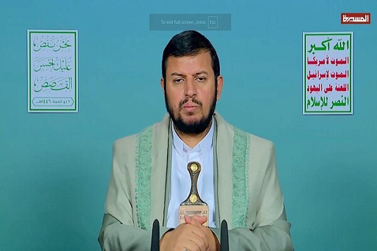 رهبر انصارالله یمن در سخنانی با اشاره به حمله رژیم صهیونیستی به فرودگاه صنعا آنرا از روی ضعف دانست و هدف این حمله را فشار به یمن برای دست برداشتن از یاری ملت مظلوم فلسطین دانست.