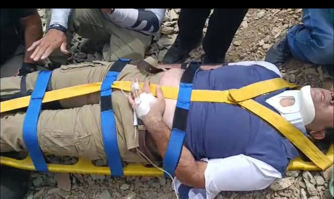 عکس | عملیات نفسگیر نجات جان خلبان پاراگلایدر در ارتفاعات تهران عکس | عملیات نفسگیر نجات جان خلبان پاراگلایدر در ارتفاعات تهران