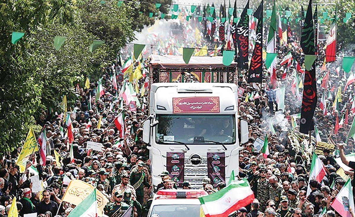 حالا که دشمن صهیونیستی در نبرد نظامی ۱۲روزه با ایران شکست خورده، تلاش می‌کند جنگ را به ذهن و روان مردم ایران بکشاند تا شاید با تسخیر افکار و تضعیف روحیه عمومی بتواند سرپوشی بر ناکامی‌هایش بگذارد غافل از این‌که مردم پرقدرت‌تر از قبل در خط مقدم جنگ امروز ایستاده‌اند.