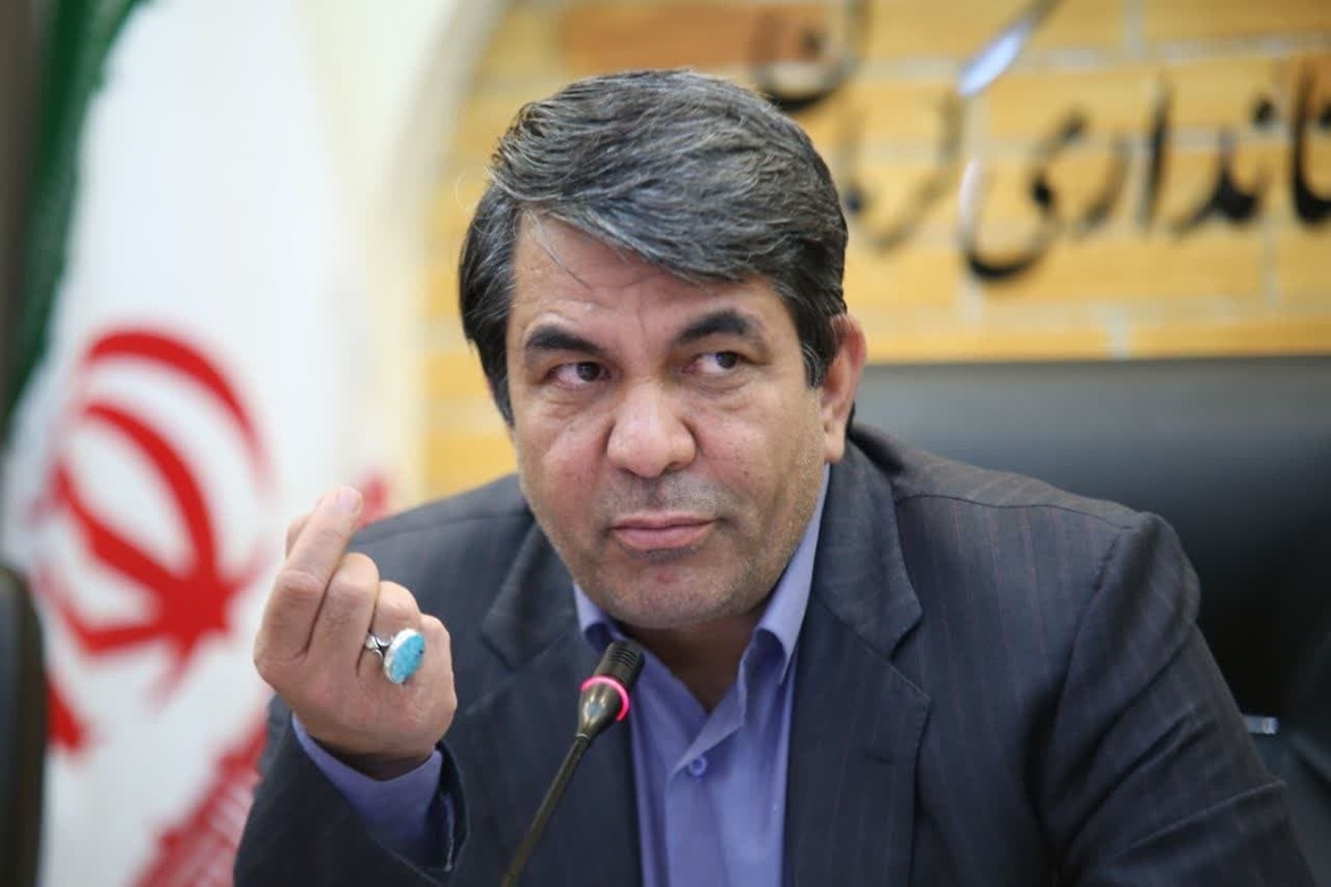 استاندار کرمان گفت: همه ظرفیت‌های استان کرمان برای عبور از مشکلات اقتصادی، ایجاد اشتغال و زیست‌پذیری در نقاط مختلف استان باید فعال کنیم.