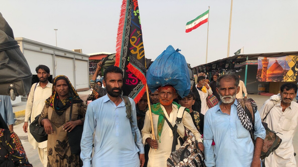 هر سال هزاران زائر پاکستانی در مسیر پیاده‌روی اربعین از مرز‌های میرجاوه و ریمدان وارد سیستان و بلوچستان شده و با استقبال و خدمات‌رسانی مردم استان راهی شهر‌های زیارتی عراق می‌شوند.