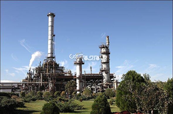 رویکرد نوین پالایشگاه تبریز؛ صرفه جویی در کاغذ، همیاری در آموزش مناطق کم‌برخوردار