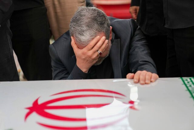 عراقچی: ایران با واژه‌ تسلیم بیگانه است