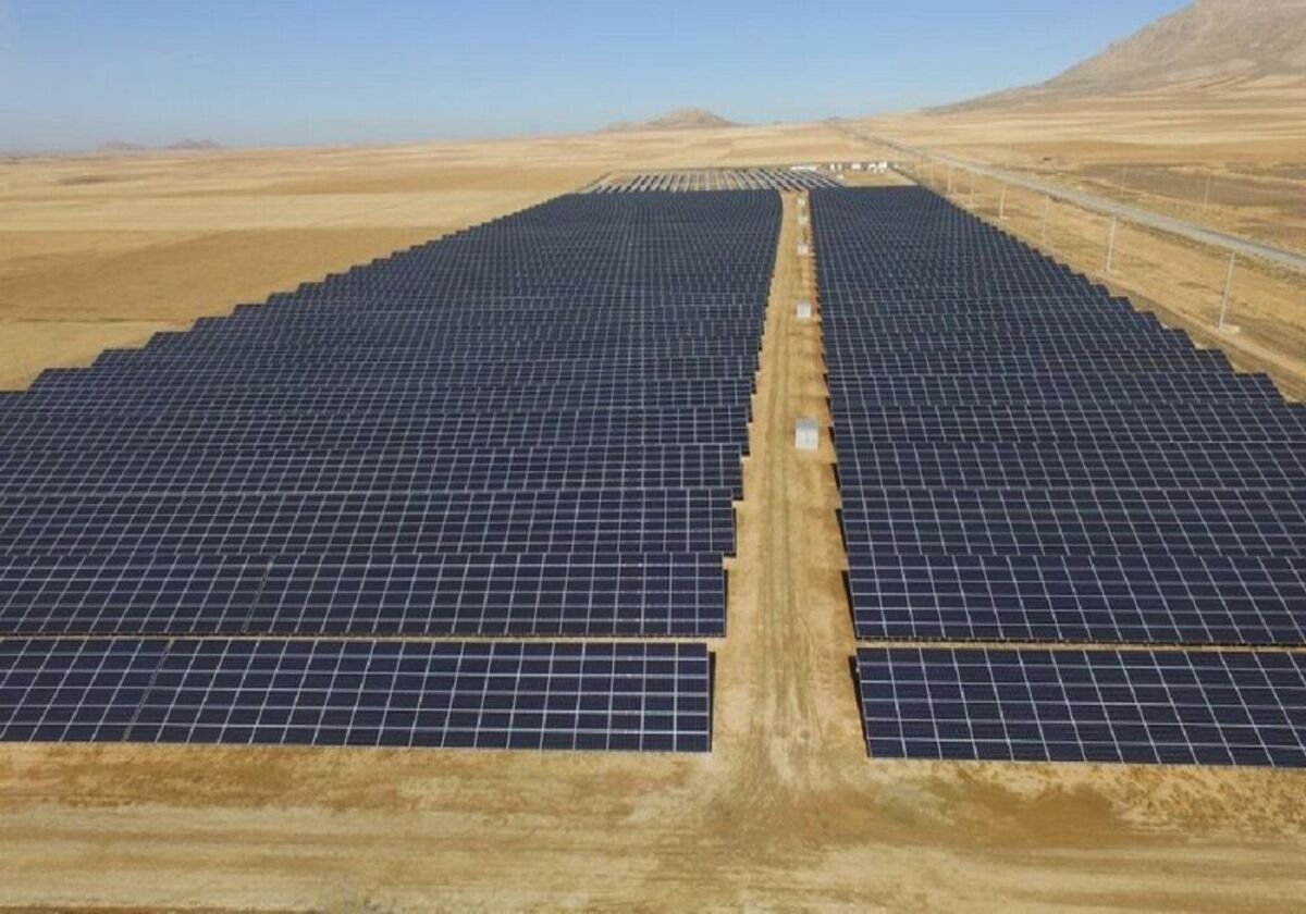 سیداحسان عسکری، معاون اقتصادی استاندار کهگیلویه و بویراحمد گفت برای توسعه انرژی‌های خورشیدی به ازای هر مگاوات برق حدود ۳۰ تا ۴۰ میلیارد تومان سرمایه‌گذاری نیاز است.