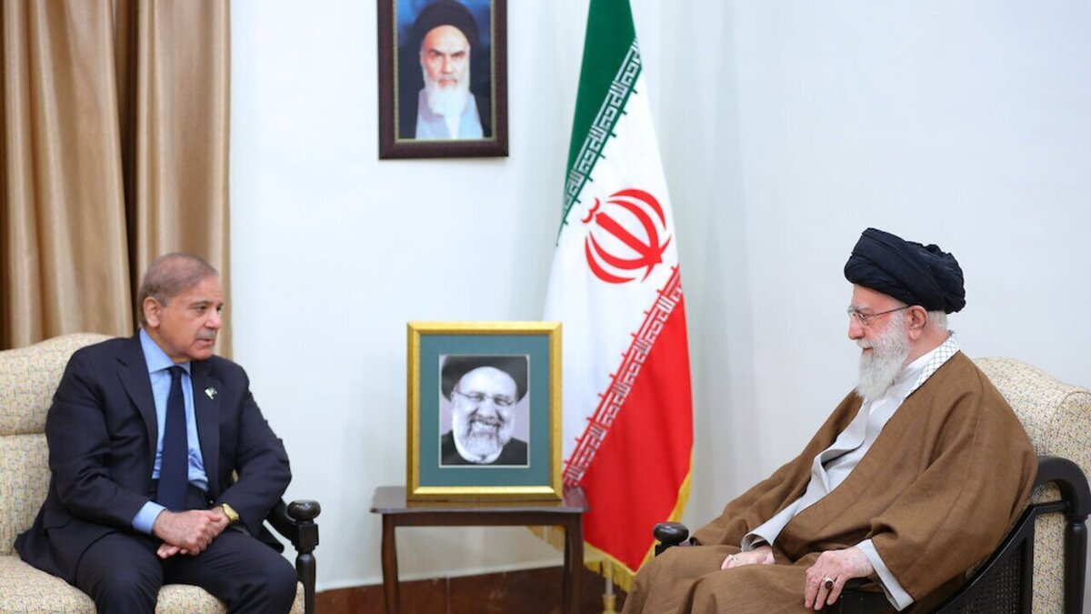 شواهد نشان می‌دهد پاکستان به عنوان تنها کشور اسلامی دارای تسلیحات اتمی می‌تواند هدف بعدی اسرائیل باشد. به همین دلیل ضرورت همکاری پاکستان و ایران مطرح خواهد بود.