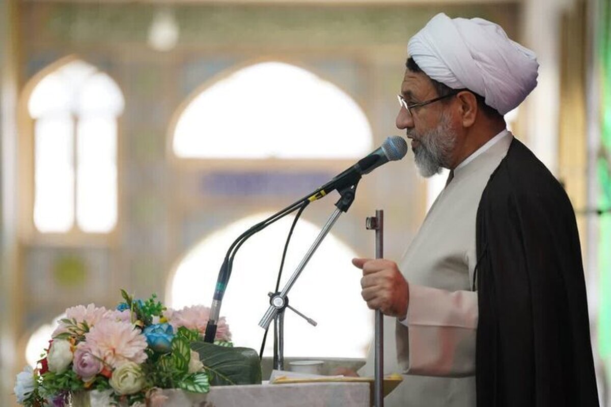 نخبگان علمی و فرهنگی با تمام توان در خدمت پیشرفت ایران اسلامی باشند