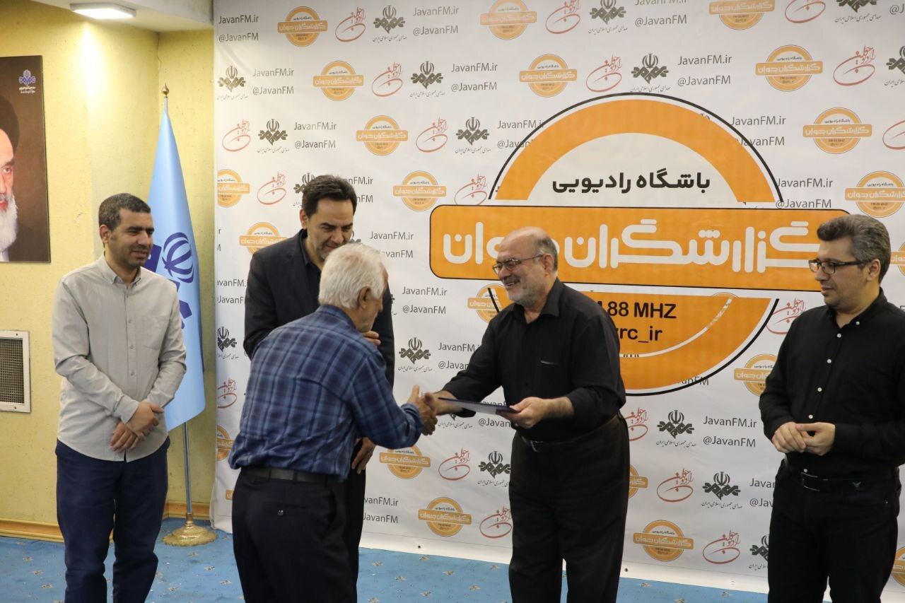 گزارشگران رادیو؛ همرزمان خط مقدم آگاهی گزارشگران رادیو؛ همرزمان خط مقدم آگاهی
