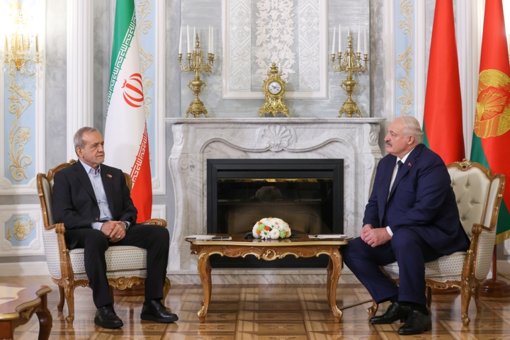 لوکاشنکو: تحریمها علیه بلاروس و ایران تروریسم اقتصادی است لوکاشنکو: تحریمها علیه بلاروس و ایران تروریسم اقتصادی است