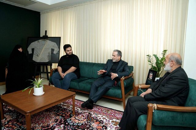 قدرت موشکی ایران دشمن را وادار به ارائه تقاضای آتش بس کرد قدرت موشکی ایران دشمن را وادار به ارائه تقاضای آتش بس کرد