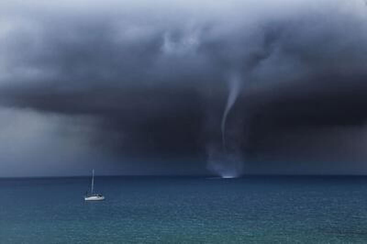 ببینید | پنج گردباد همزمان