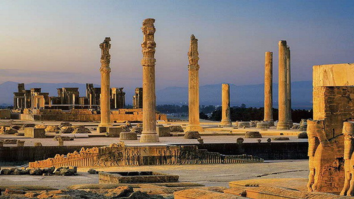 صدور اسناد مالکیت تخت‌جمشید، باغ ارم، سد درودزن و دریاچه پریشان