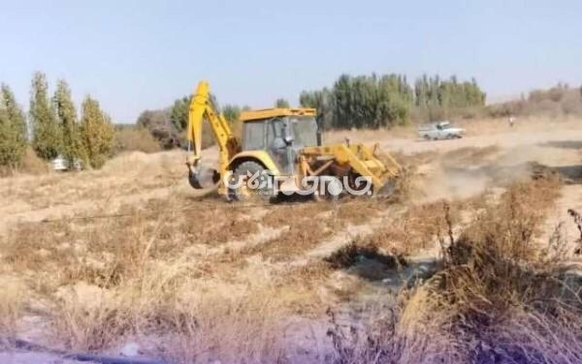 مدیرعامل شرکت آب منطقه‌ای آذربایجان غربی گفت: در سال جاری آزادسازی حدود ۵.۷ هکتار از تصرفات بستر رودخانه‌های استان در دستور کار قرار گرفته که این اقدام بخشی از برنامه عملیاتی سالانه برای ساماندهی و حفاظت از رودخانه‌هاست.