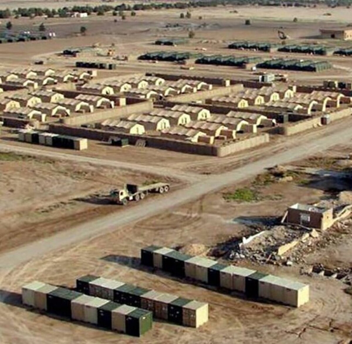 آغاز خروج پیش از موعد نیروهای آمریکایی از ۲ پایگاه در عراق