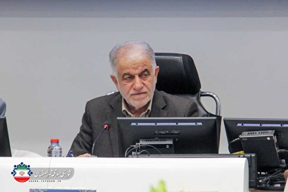 تعداد تاکسیهای برقی در شهر اصفهان تا پایان سال جاری به حدود ۵۰۰ دستگاه میرسد