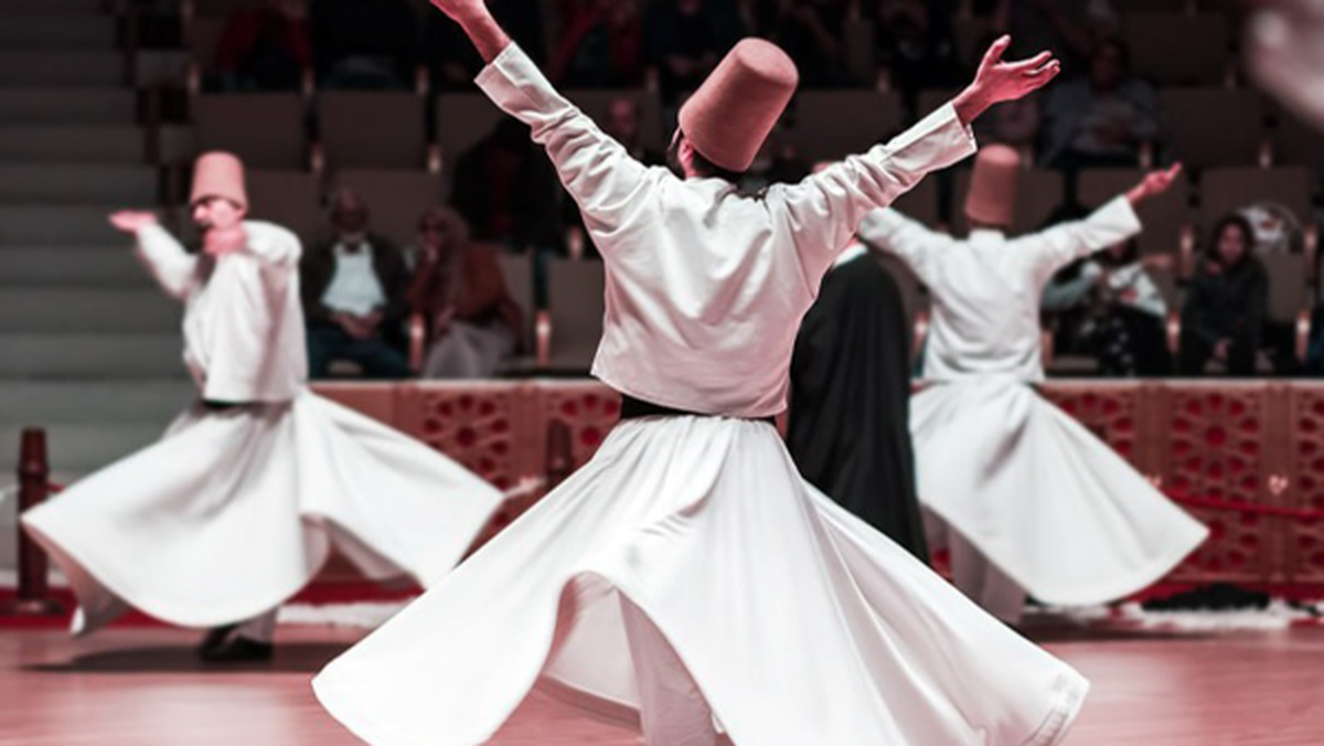 مولانا و نظامی را به ایران برگردانید