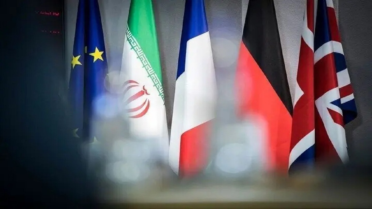 رویترز: مقامات ارشد ایران و سه کشور اروپایی در ژنو دیدار کردند