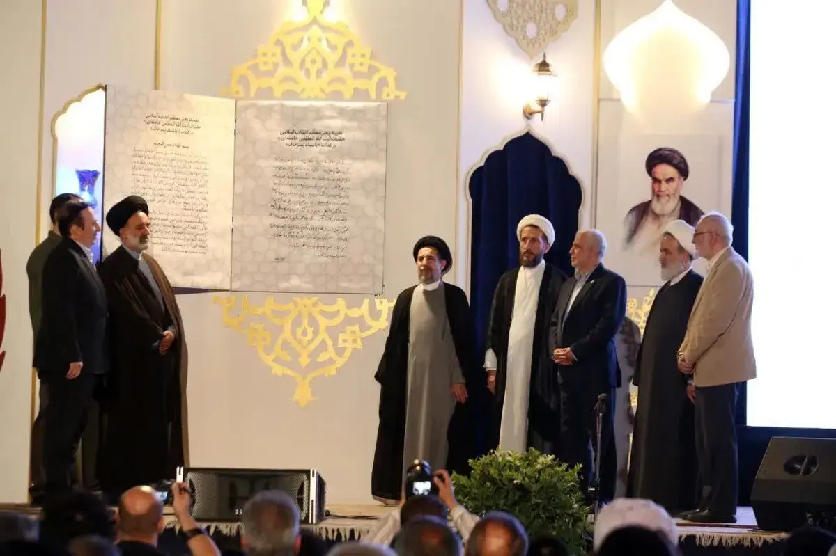 در بیستمین پاسداشت «ادبیات جهاد و مقاومت»، با عنوان رویداد ملی آزادگان ایران، آیین بزرگداشت سید آزادگان، شهید حجت‌الاسلام والمسلمین علی‌اکبر ابوترابی‌فرد، شامگاه جمعه ۷ شهریورماه ۱۴۰۴ در مسجد جامع عتیق قزوین برگزار شد.