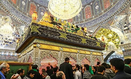 ببینید ا حضور پرشور زائران پیاده در سامرا با امنیت کامل