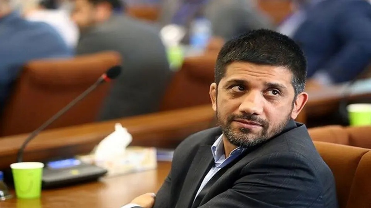 تاریخ‌سازی به سبک دبیر