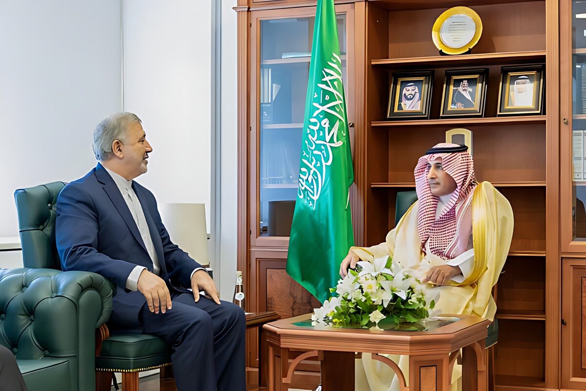 وزارت امور خارجه عربستان سعودی از دیدار سفیر ایران در ریاض با معاون وزیر امور سیاسی عربستان سعودی خبر داد.