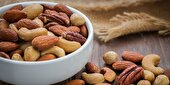 دوستی آجیل با مبتلایان دیابت بیشتر شد