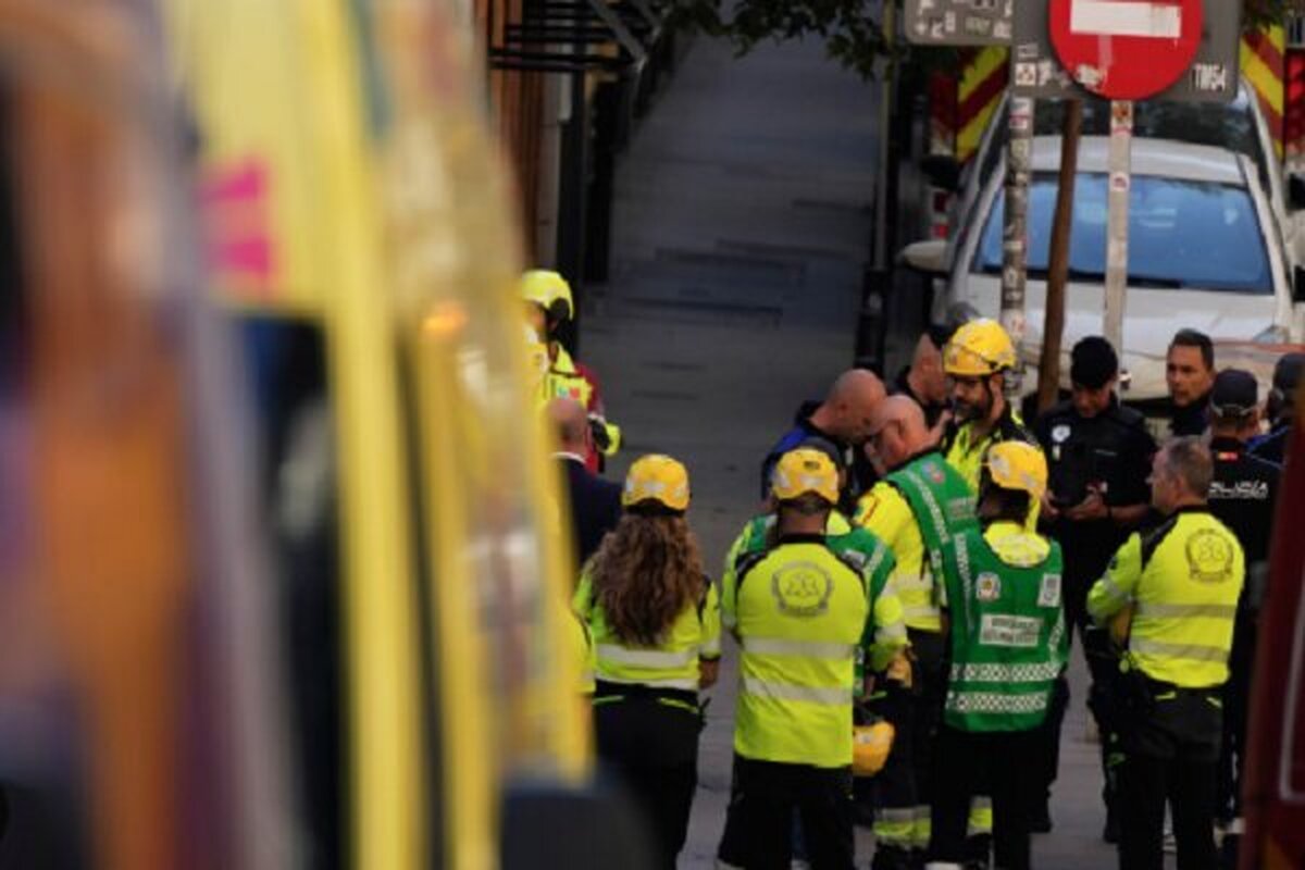 بر اثر ریزش ساختمان در پایتخت اسپانیا، ۳ نفر زخمی و ۵ تن مفقود شدند.