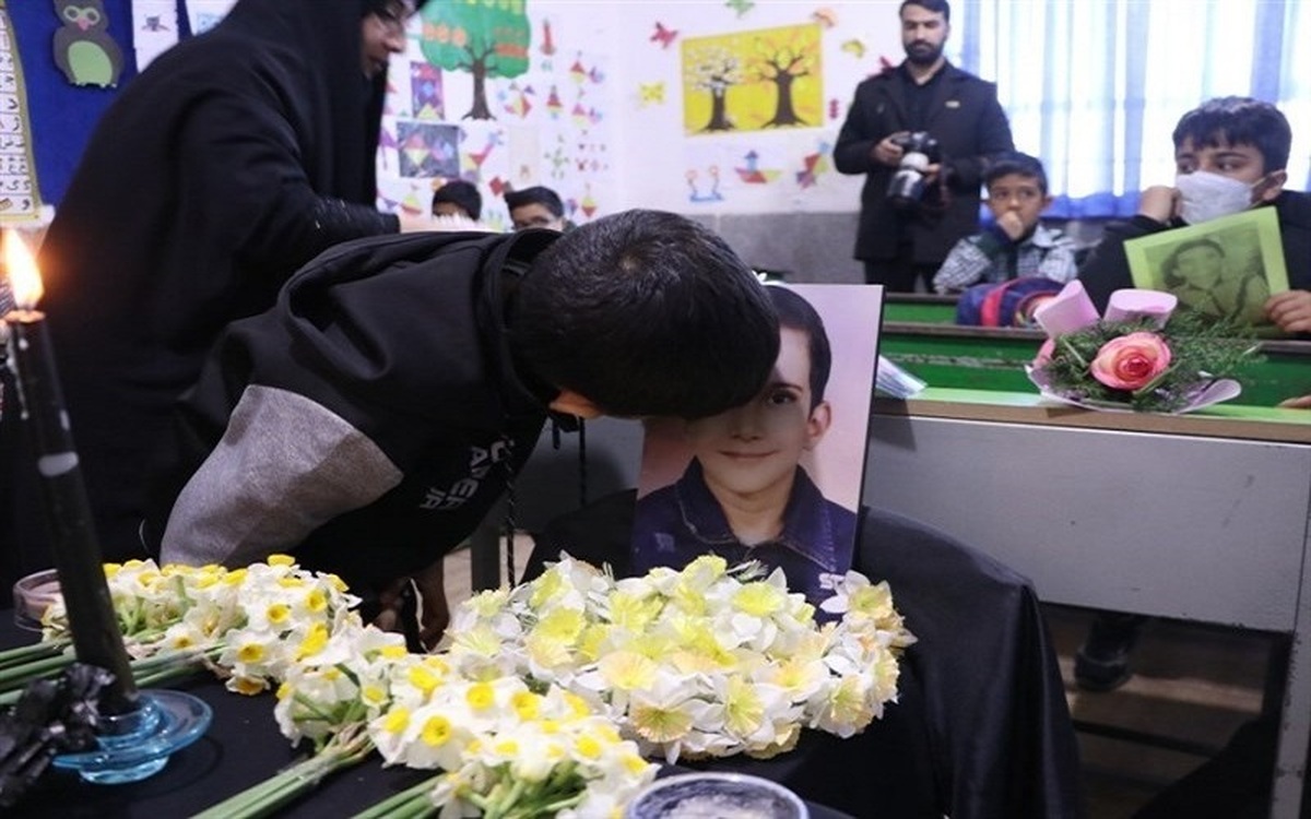 بغض نیمکت‌های خالی
