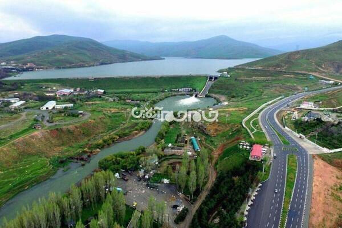 مدیرعامل شرکت آب منطقه ای آذربایجان غربی گفت: در پایان سال آبی ۱۴۰۴_۱۴۰۳ ذخایر آبی سدهای استان ۴۶۲.۲ میلیون مترمکعب بود که نسبت به سال آبی قبل کاهش ۳۹ درصدی را نشان می‌دهد.