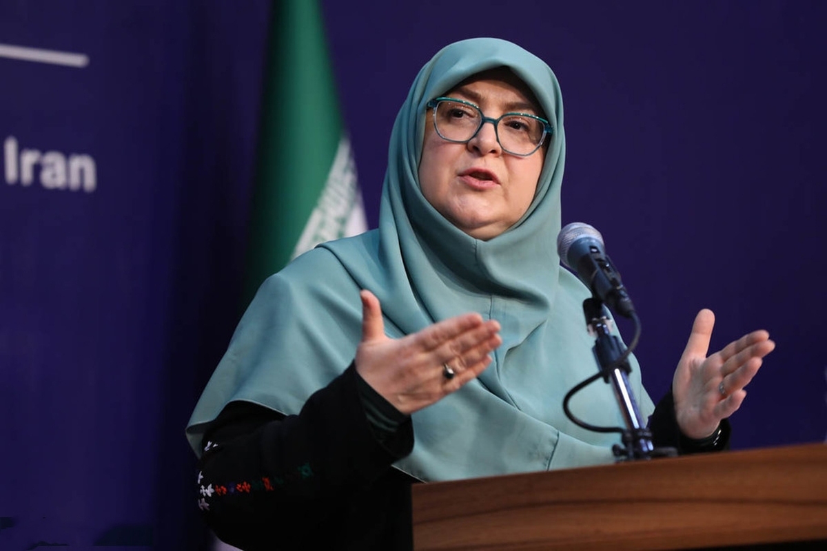 سخنگوی دولت با بیان اینکه تخصیص و تامین ارز ثبت سفارش خسارت دیدگان بندر شهید رجایی صورت گرفته است، گفت: پیگیری ایفای تعهدات ارزی ثبت سفارش‌های اعلامی تا ۲۹ اسفندماه ۱۴۰۴ به حالت تعلیق درآمد.
