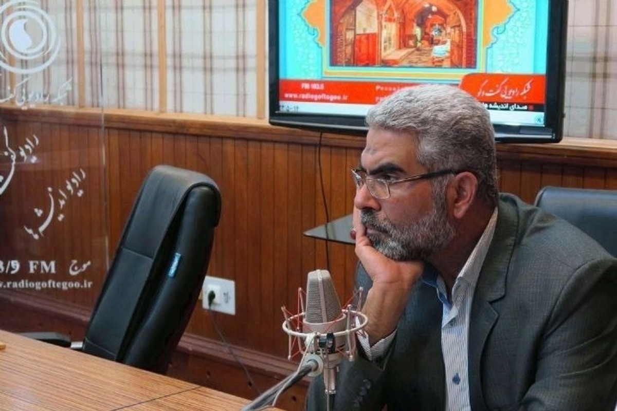 حسین صمصامی با انتقاد شدید از مصوبه حذف چهار صفر از پول ملی، تمامی استدلال‌های مطرح شده برای توجیه این طرح را پوچ، باطل و غیرعلمی خواند و تصریح کرد: پرستیژ پول ملی نه با حذف صفر، بلکه با تقویت واقعی اقتصاد احیا می‌شود.